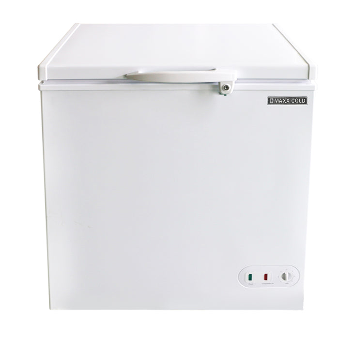 Maxx Cold Compact Chest Freezer with Solid Top, 30.4"W, 5.2 cu. ft. Storage Capacity, Locking Lid, Garage Ready, in White (MXSH5.2SHC)